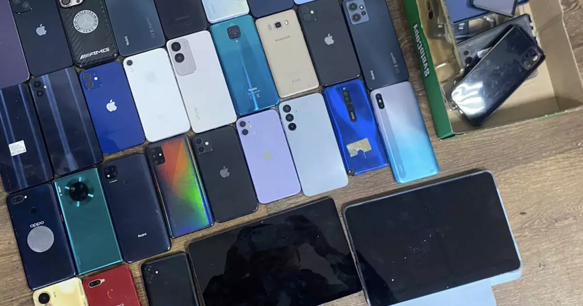  Алматы ұрланған телефондарды сатып алып отырған тұрғын қамауға алынды 