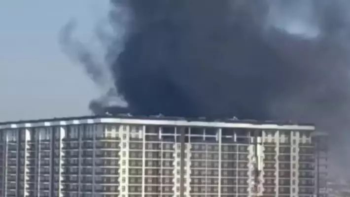 В Ташкенте загорелась строящаяся многоэтажка