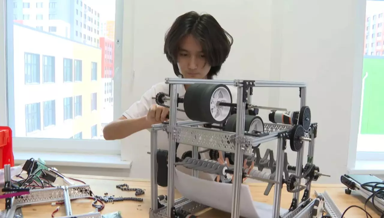 «Келешек мектептері»: 460 мың оқушыны қамтитын 217 мектеп салынды