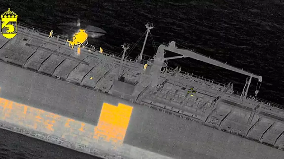 Швеция Ресейге тиесілі болуы мүмкін мұнай танкерін ұстады