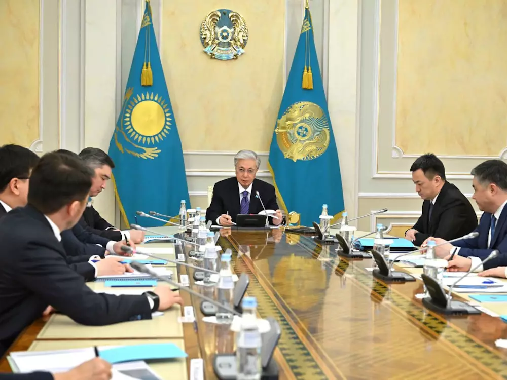 Токаев: «Нужно, чтобы бегали данные, а не люди»