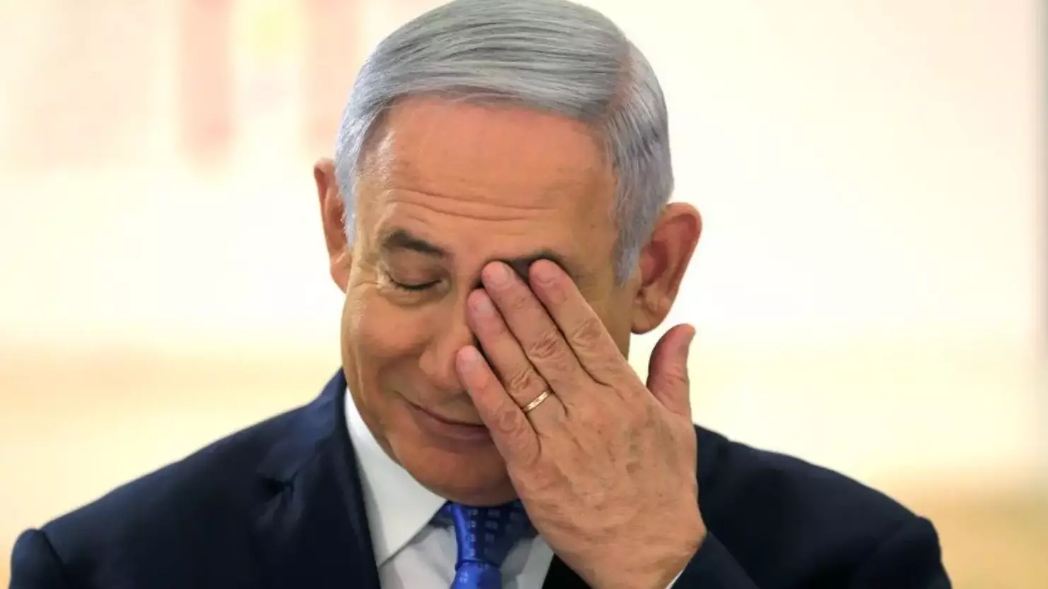 Атақты профессор Нетаньяхудың тірі екеніне күмән келтіріп, оны "шайтан" деді