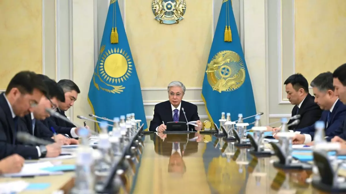 Президент мемлекеттік аппаратты цифрландыруды жеделдетуді тапсырды