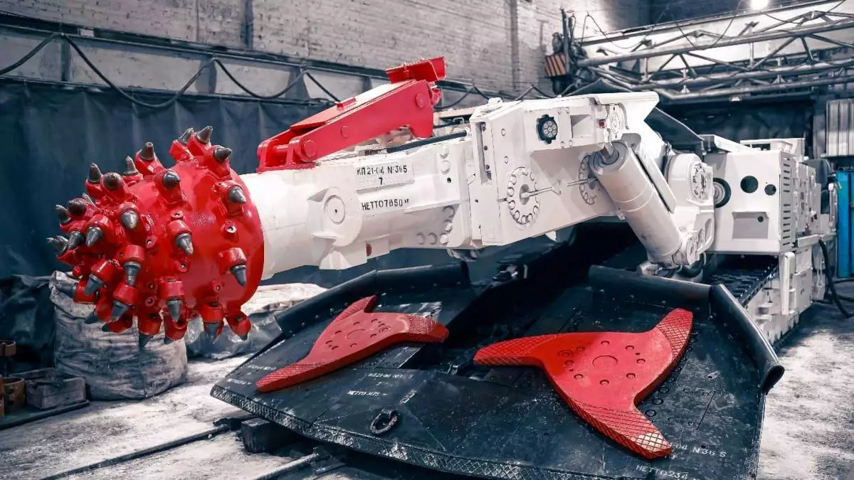 Qarmet шахталарына жаңа жерасты техникалары жеткізілді