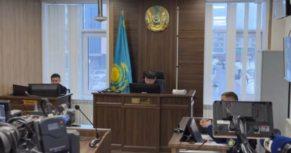  Блогер Жанабыловтар ісі бойынша сот отырысы өтіп жатыр 