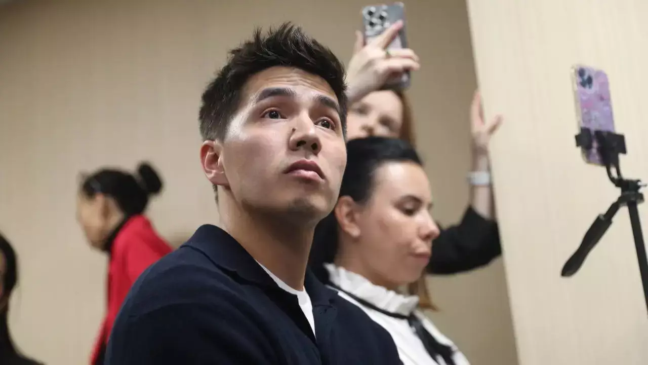 Жанәбіловтер соты: Судья адвокаттың өтінішін қабылдамады, басты отырыс кейінге қалды