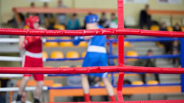 Нокаут обеспечил Казахстану медаль на турнире World Boxing