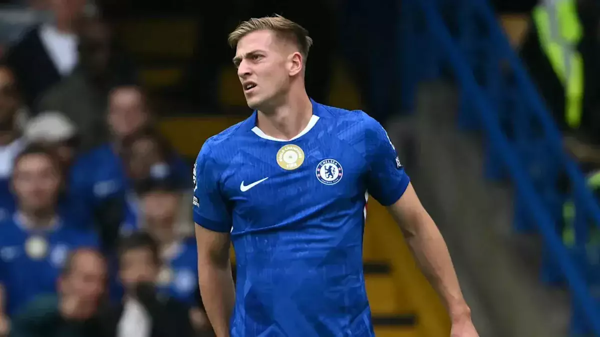 “Челси” Сәтпаевтың бәсекелесі болар ойыншыны командадан кетіретін болды