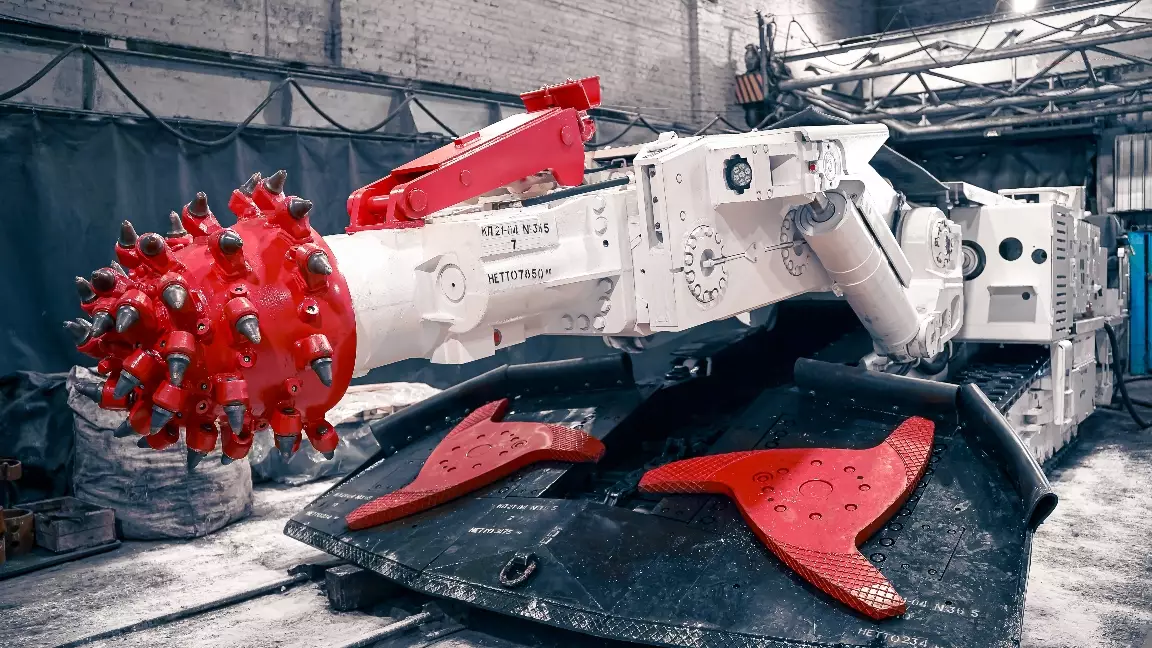 Qarmet шахталарына жаңа жерасты техникалары жеткізілді