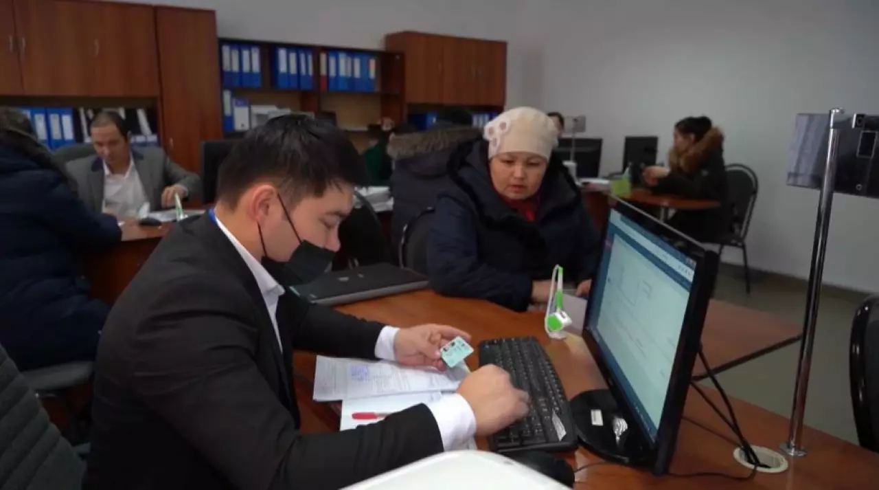 «Нацфонд – детям»: $2,5 млрд за два года начислено на счета юных казахстанцев