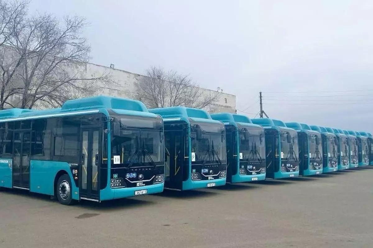 Жители Атырау смогут бесплатно ездить на автобусах 15 марта