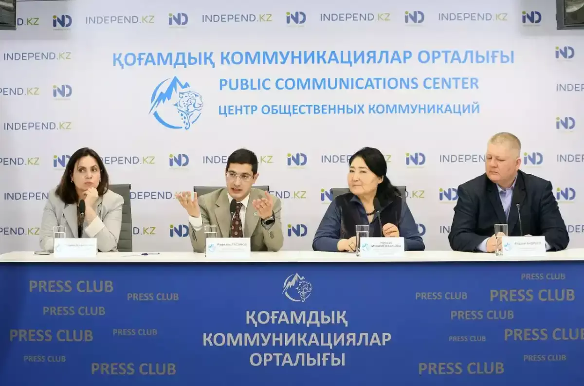 Референдум қарсаңында: Алматыда тәуелсіз байқаушылардың екінші брифингі өтті