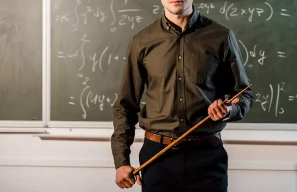 Ақтөбеде лудоман-мұғалім оқушыларының ата-аналарын алдап, ақша алған