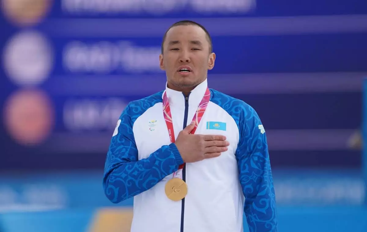 "Аяғыма оқ тиіп, кестіруге мәжбүр болдым": Сынаққа сынбаған Паралимпиада чепионы Ербол Хамитов жайлы не білеміз?
