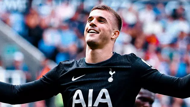 "Барселона" хочет подписать защитника из АПЛ за 40 миллионов евро