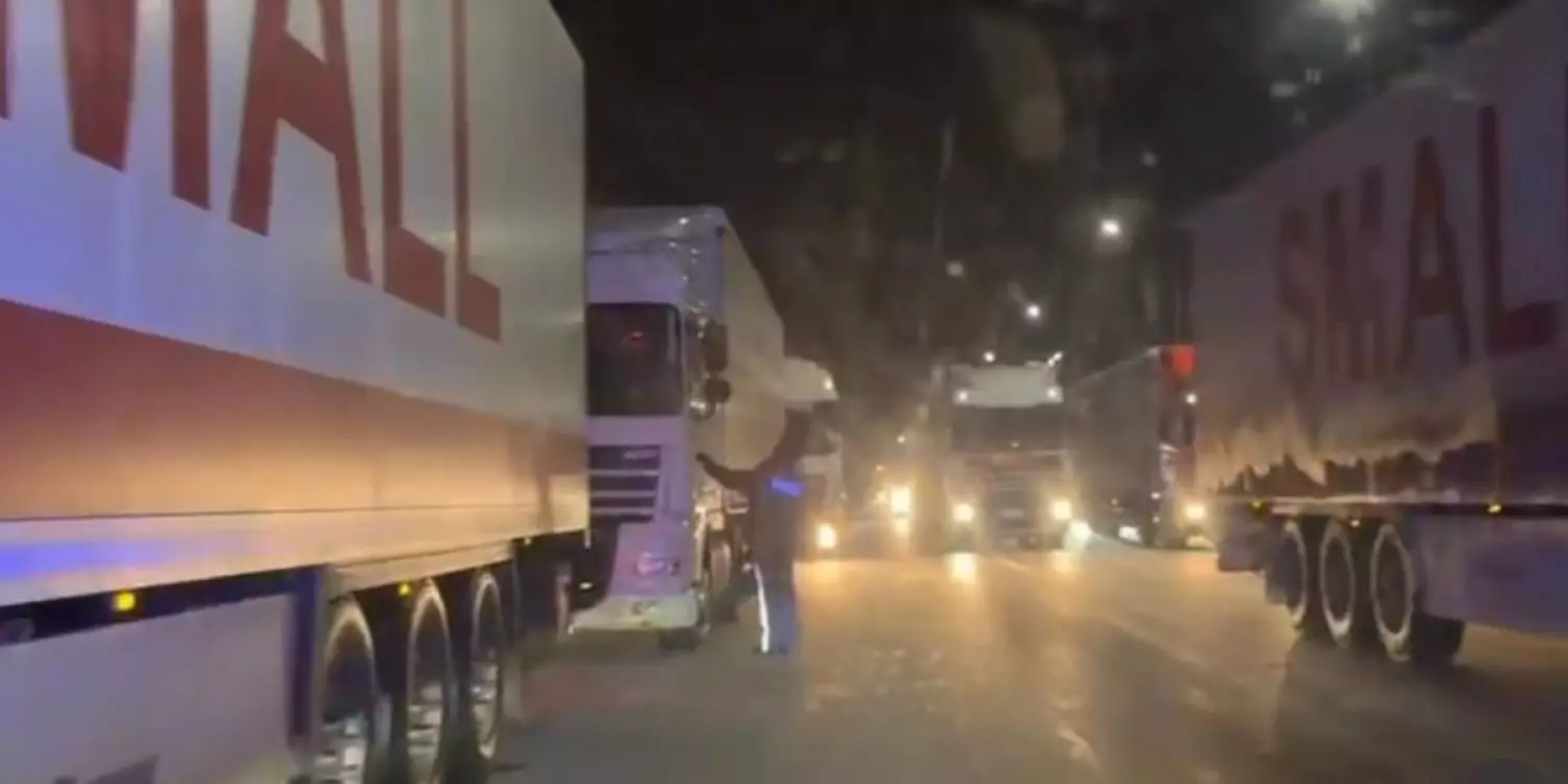 Қарағанды – Астана тасжолында мыңнан астам көлік кептеліп қалды