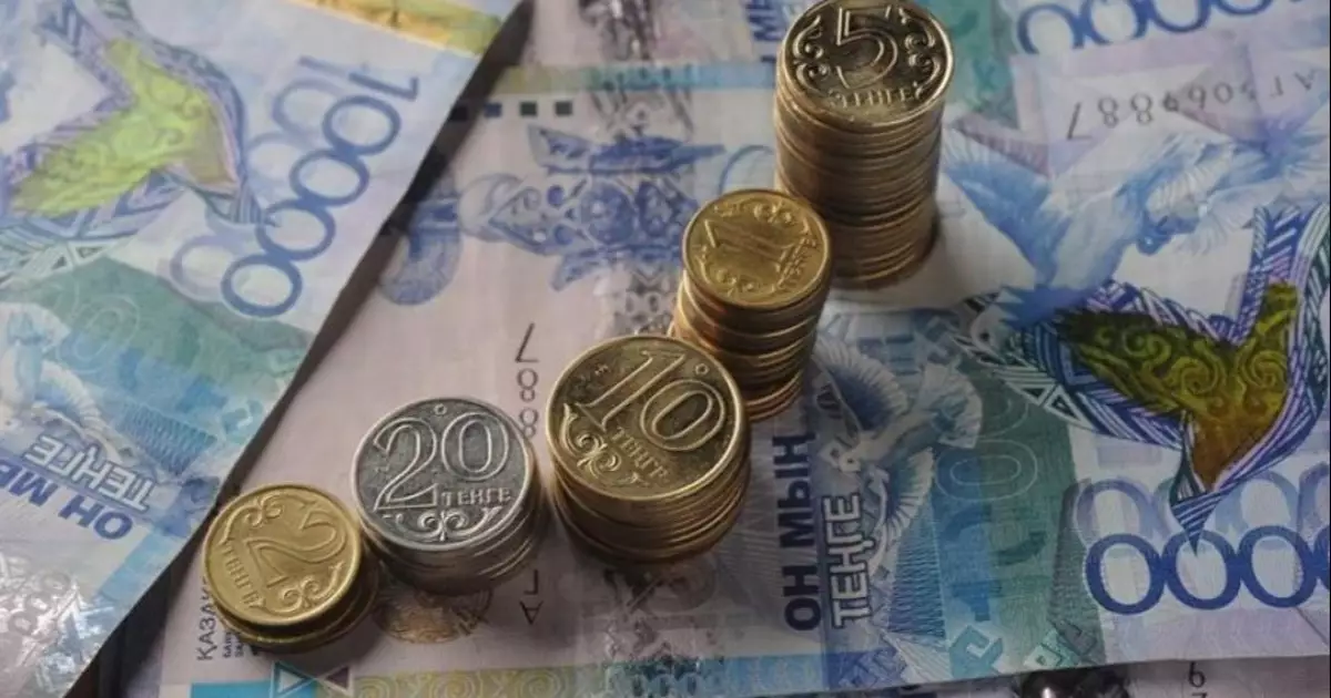  Көпбалалы отбасылар мен «Алтын алқа» иегерлеріне жәрдемақы төленді 