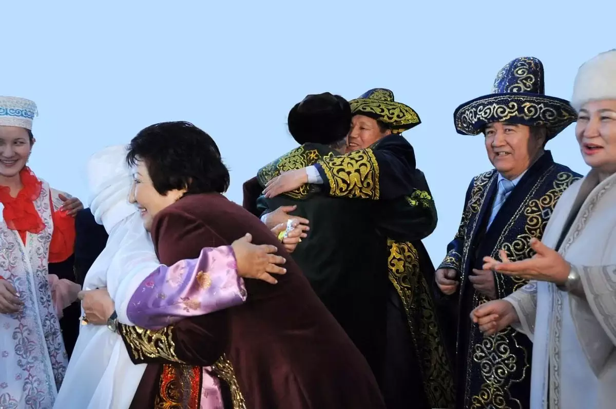 Алматылықтар Көрісу күнін қалай атап өтетінін айтты