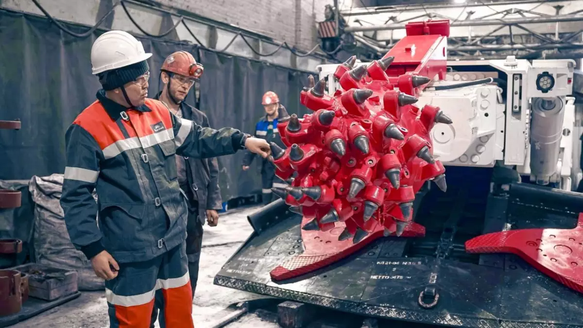 Қарағанды облысында Qarmet көмір департаментінің шахталарында үңгу комбайндары жаңартылады