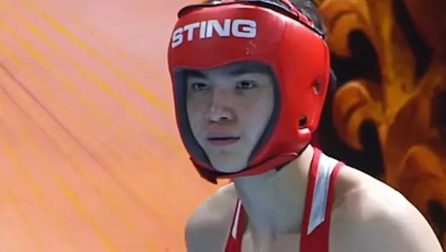 Жүлде үшін айқаста қазақ боксшы қарсыласын нокаутқа түсірді