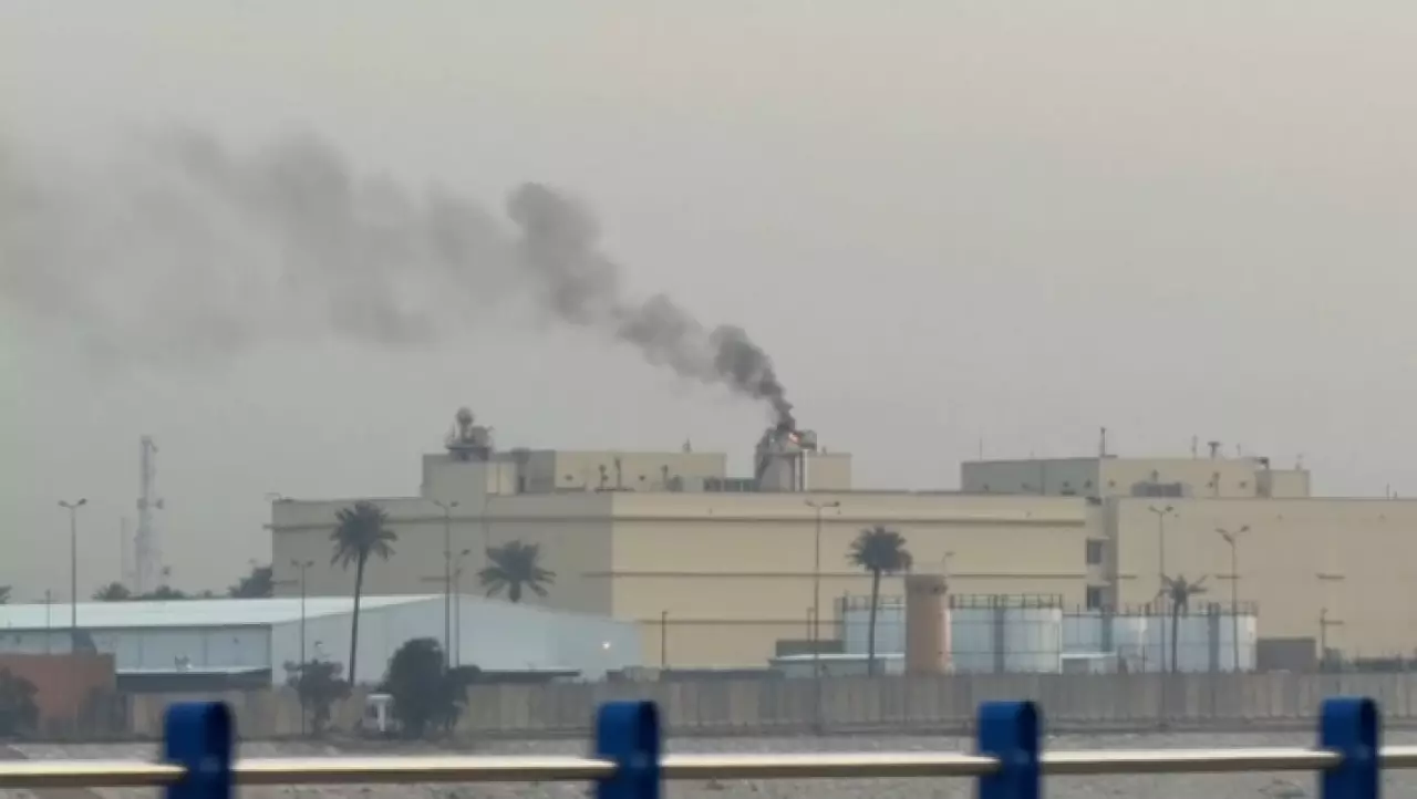 Ракета попала в посольство США в Багдаде – СМИ