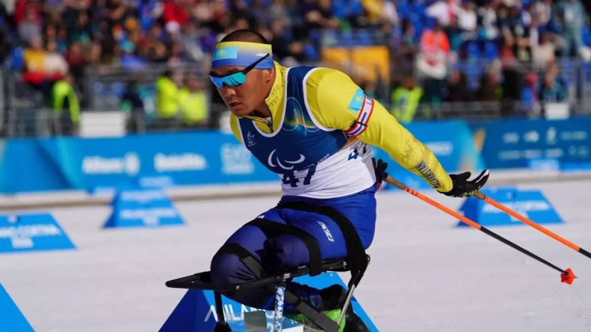 Белгілі кәсіпкер чемпион Ербол Хамитовке көлік сыйлады