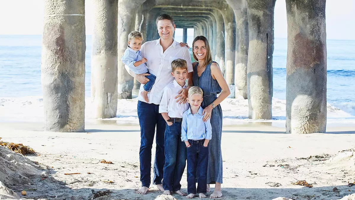 Симптомы рака у женщины годами списывали на беременность, прежде чем поставили диагноз третьей стадии.