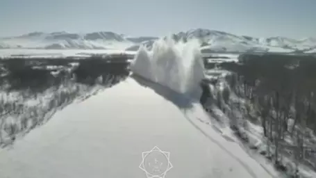 ШҚО-дағы өзендерде мұз жару жұмыстары жүргізілді