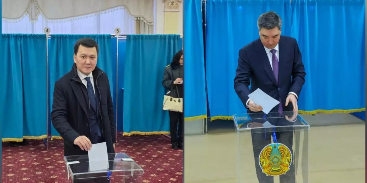 Жаңа Конституция бойынша референдум: Ерлан Карин мен Олжас Бектенов өз таңдауын жасады