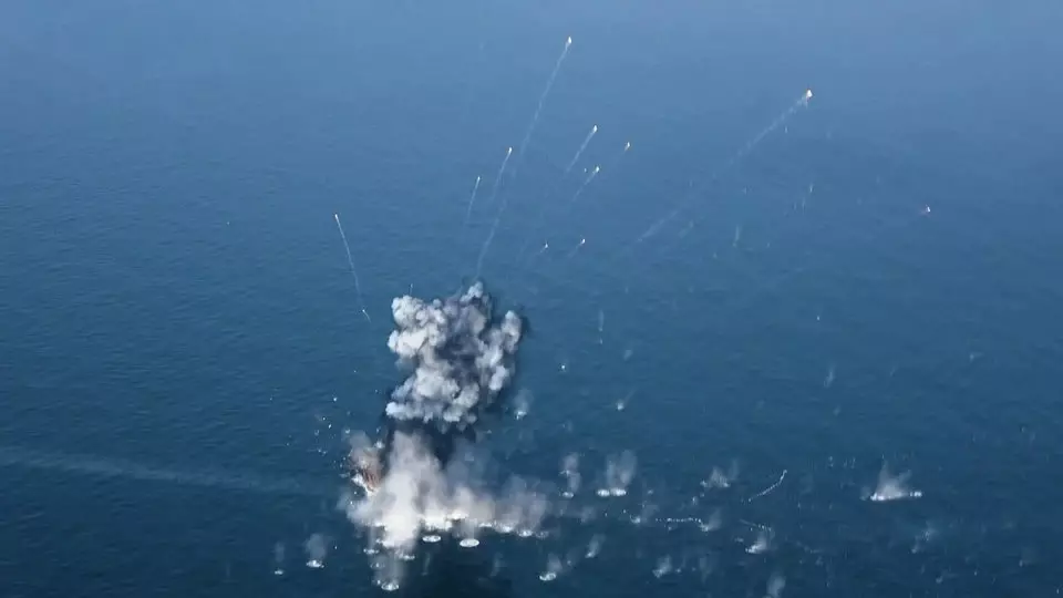 АҚШ операция басталғалы бері Иранның 65-тен астам кемесін суға батырды