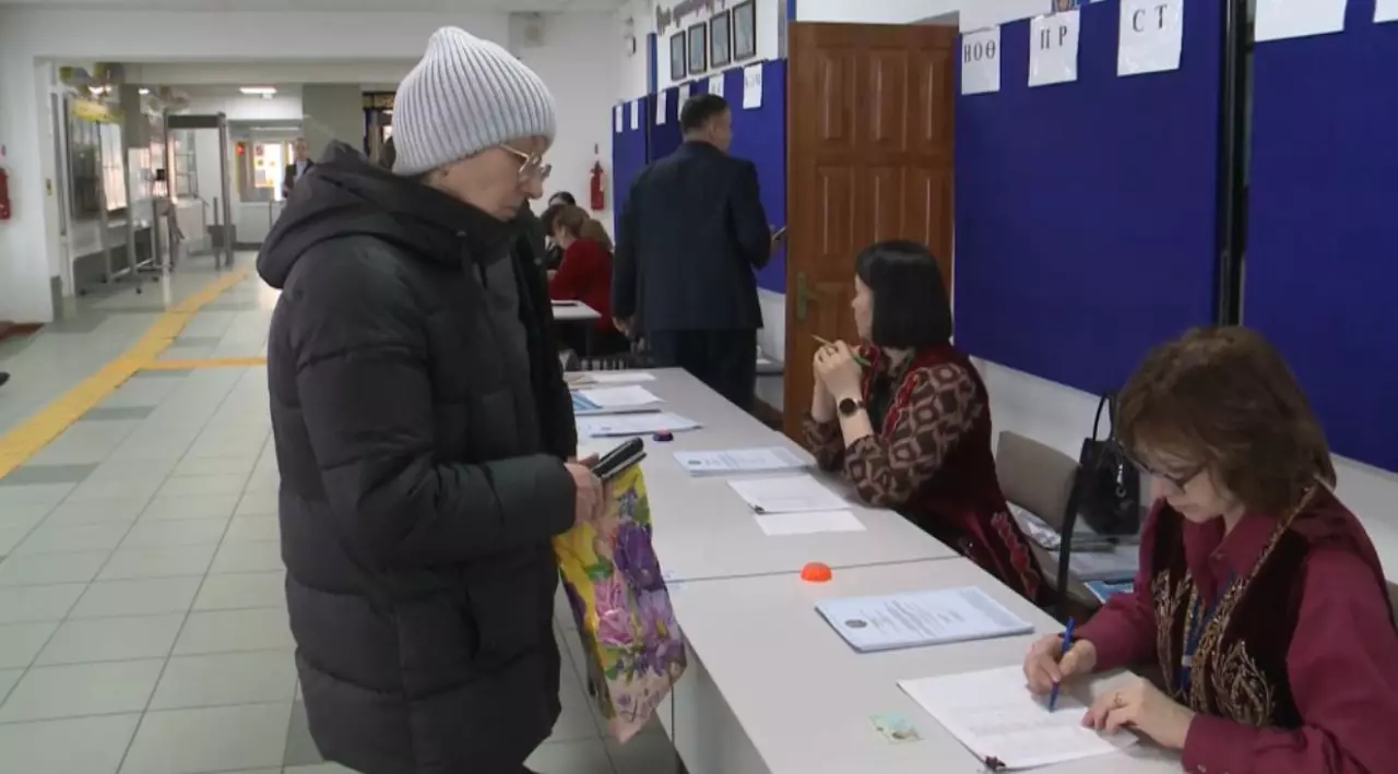 Қостанайдағы дауыс беру учаскесі цифрлық технологиямен жабдықталған. Live