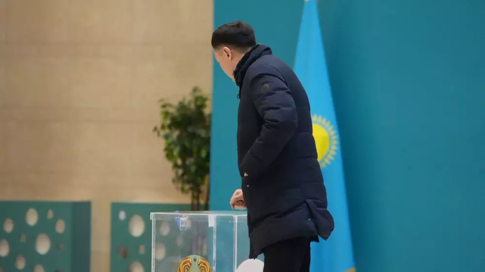 2 миллионнан аса қазақстандық референдумда дауыс беріп үлгерді
