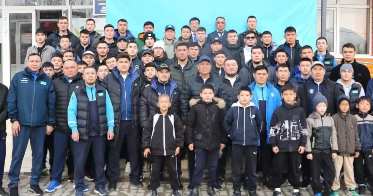   Әлем чемпионы Төрехан және Махмұд  Сабырхан, Нұрбек Оралбай, Санжар  Тәшкенбай дауыс берді   