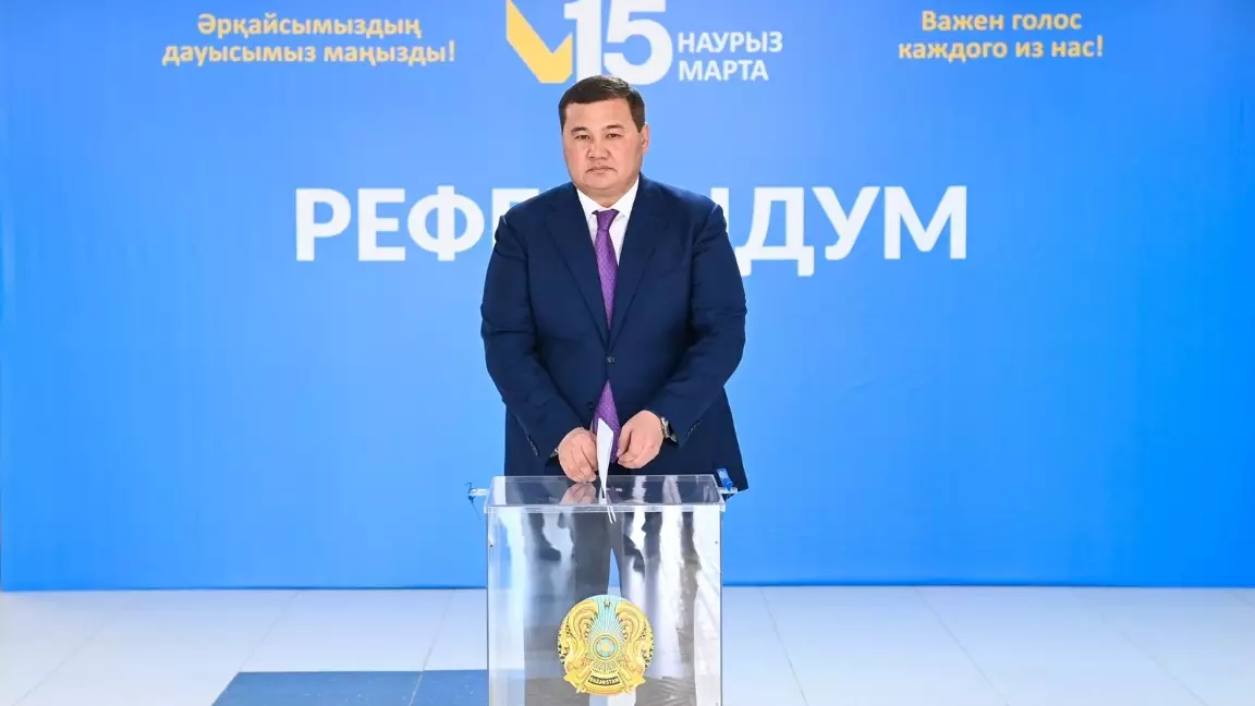 Нұрлыбек Нәлібаев референдумда дауыс берді