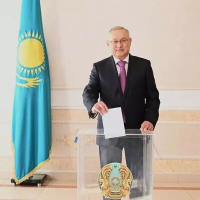 Аким области Жетісу Бейбит Исабаев проголосовал на референдуме
