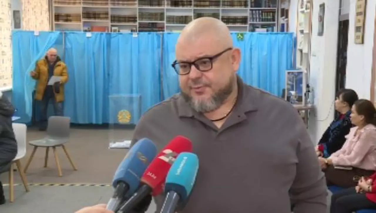 Референдум барысы тәуелсіз байқаушылар назарында. Дмитрий Полтаренко