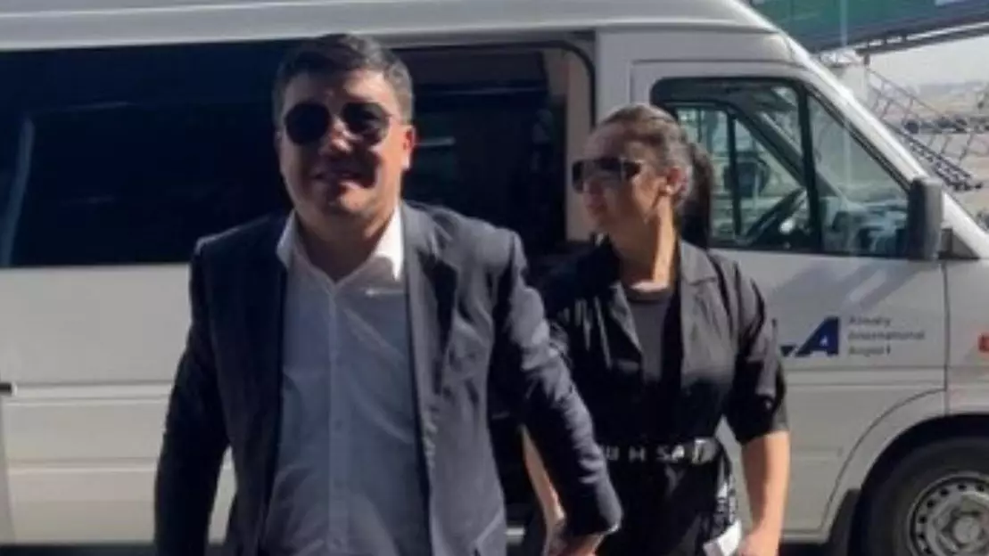 Тұрсынбек пен бұрынғы әйеліне қатысты масқара дерек тарап, қызу талқыға түсті