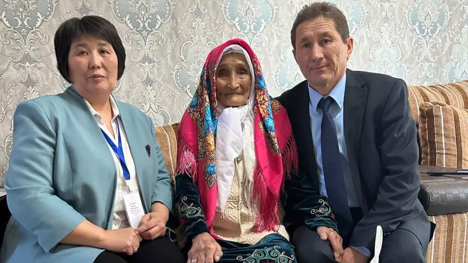 Еліміздегі ең қарт әже референдумда дауыс берді