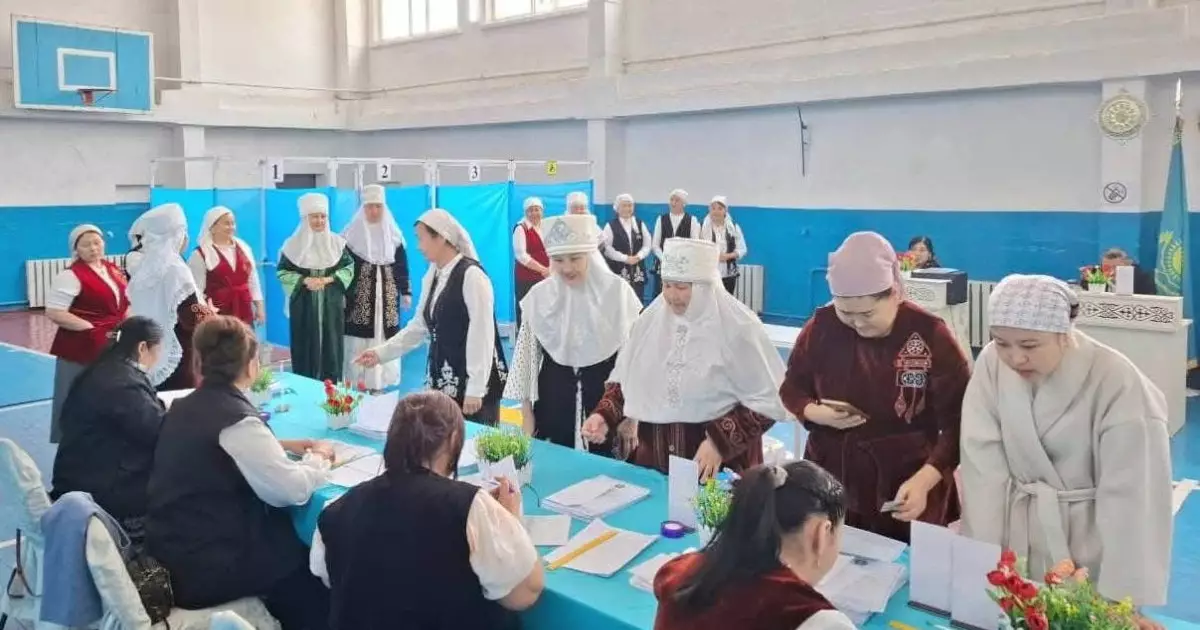  40 ене мен 40 келін референдумда бірге дауыс берді 