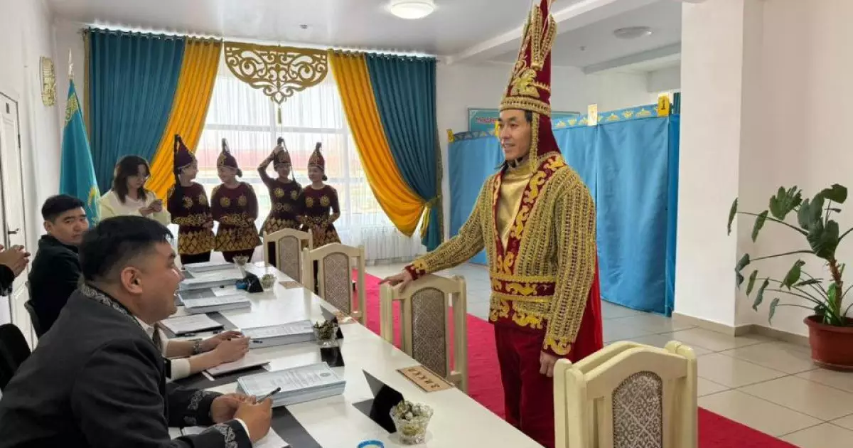  Алматы облысындағы учаскеде «Алтын адам» дауыс берді 