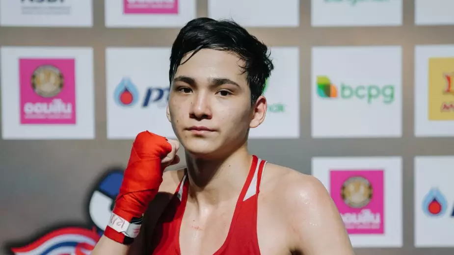 Казахстанец отправил узбекистанца в нокдаун и забрал золото Futures Cup (ВИДЕО)