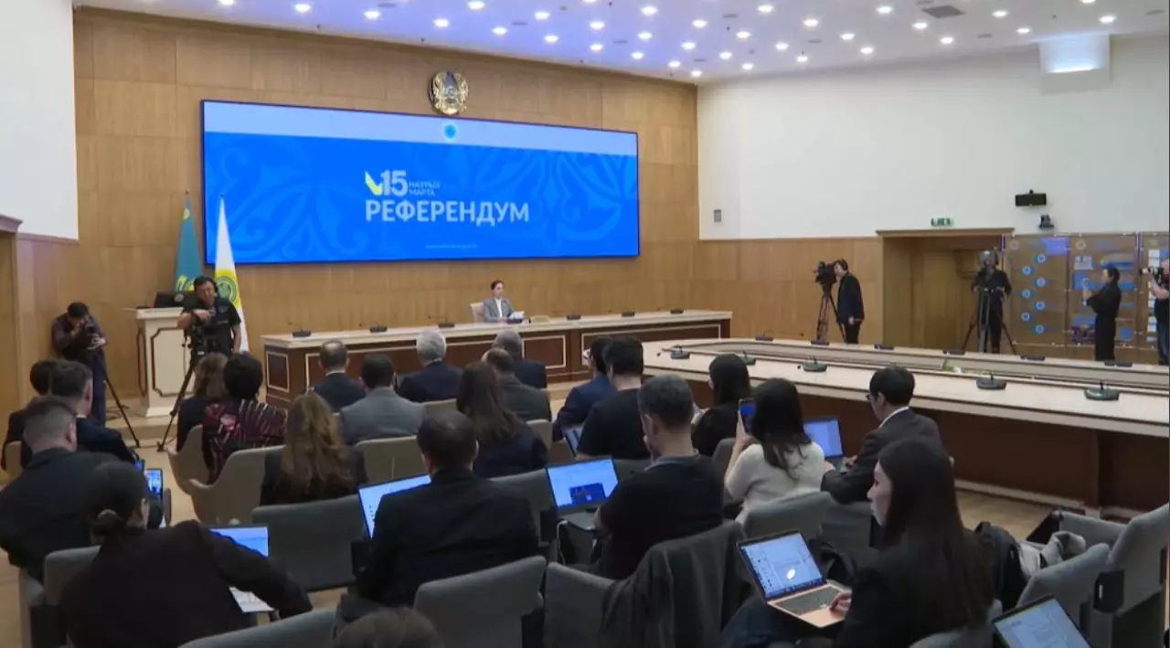 Референдумда 4 677 595 азамат дауыс беріп үлгерді. Live
