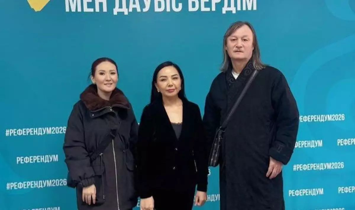 Елордалық эстрада жұлдыздары референдумға қатысып, өз таңдауларын жасады