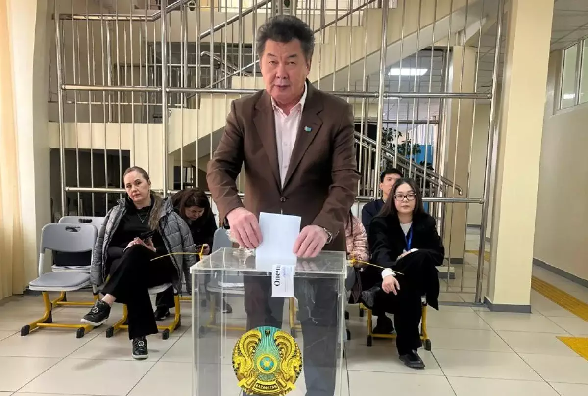 «Өлеңдегі сөз мағынаны, ал әрбір дауыс елдің болашағын қалыптастырады» - ақын Ғалым Қалибекұлы