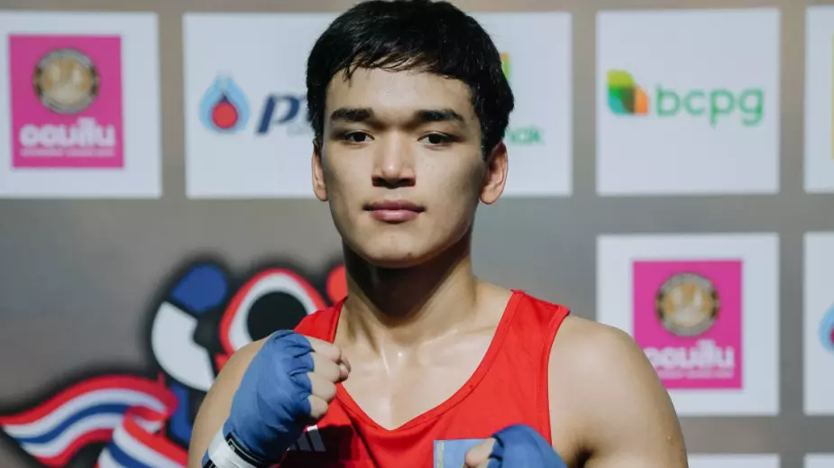 Казахстанский боксер вырвал победу у кыргызстанца в финале Futures Cup