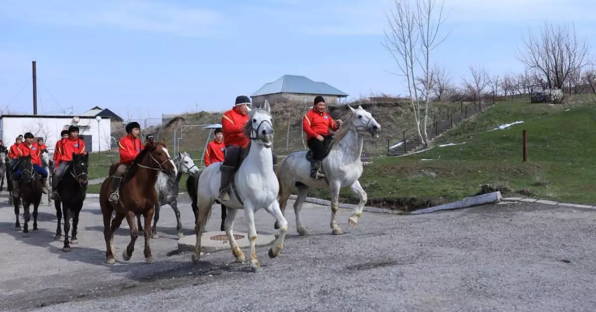  Түркістан облысының көкпаршылары мен байкерлері ел болашағы үшін дауыс берді 