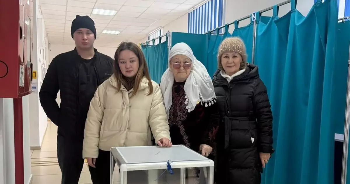   Ақмола облысы Жарқайың ауданында төрт буын бір учаскеде дауыс берді   