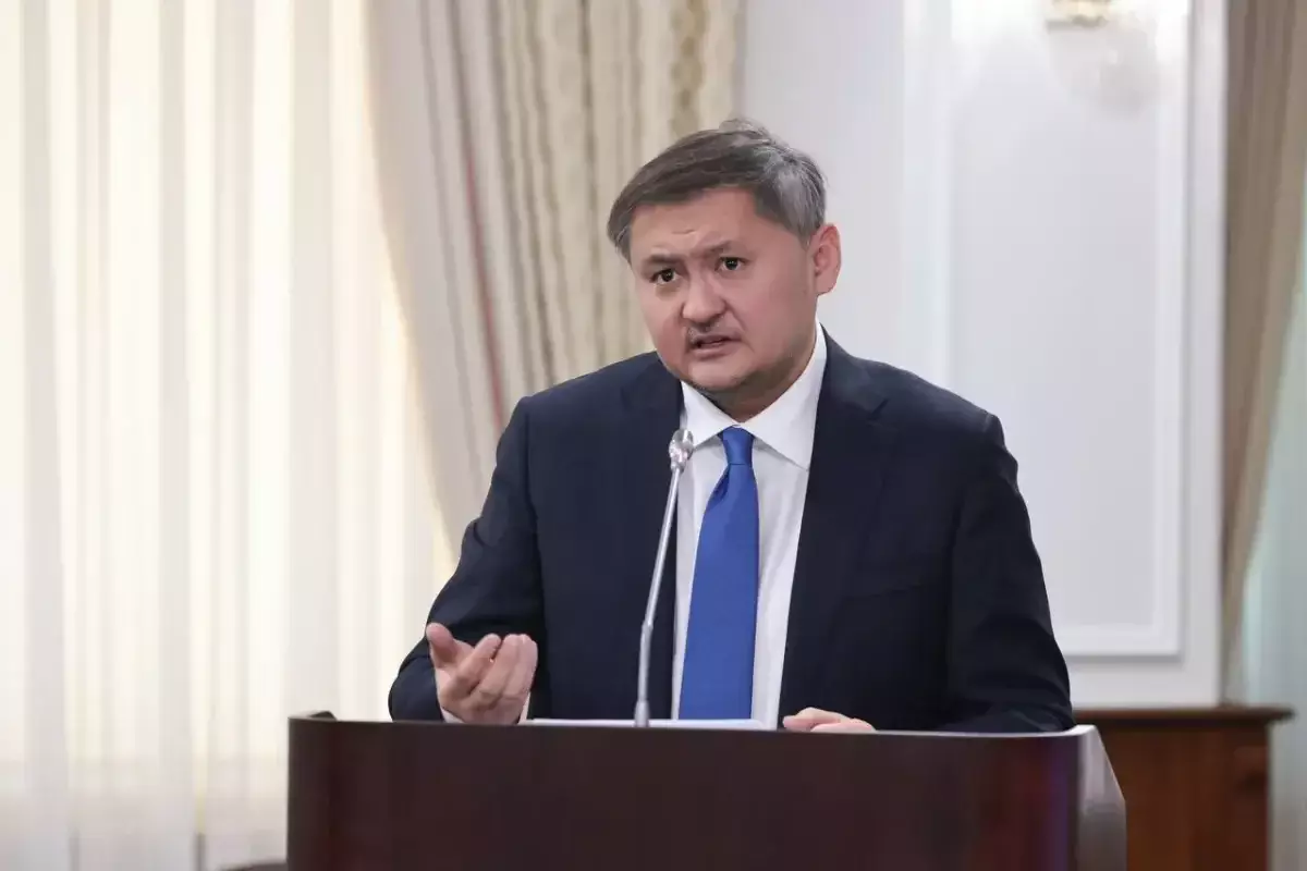 Саясат Нурбек пообещал гранты всем филиалам зарубежных вузов в Казахстане