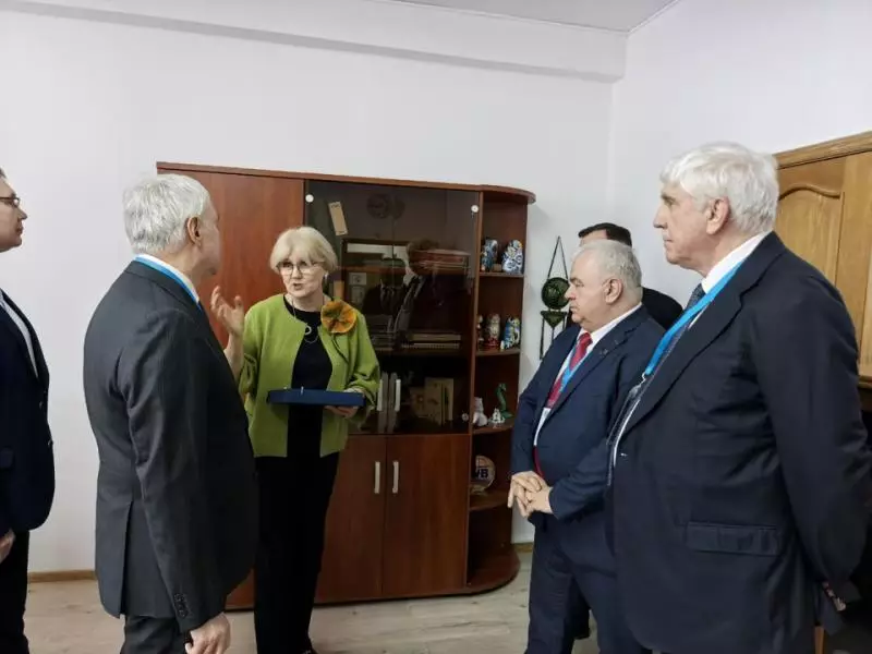 Казбек Тайсаев прибыл в Казахстан для мониторинга республиканского референдума.