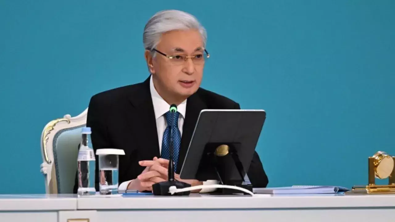 “Кез келген елде, соның ішінде Қазақстанда қос билік болмауға тиіс”: Тоқаев маңызды мәлімдеме жасады